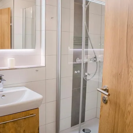 Ferienwohnpark Ein-zimmer-apartment 55 03 Immenstaad am Bodensee